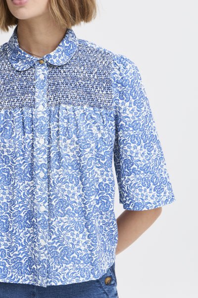 IRNoie short sleeve blue blouse by Danish brand Atelier Reve