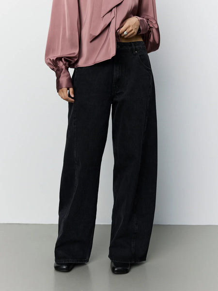 Valor Jeans in Washed Black