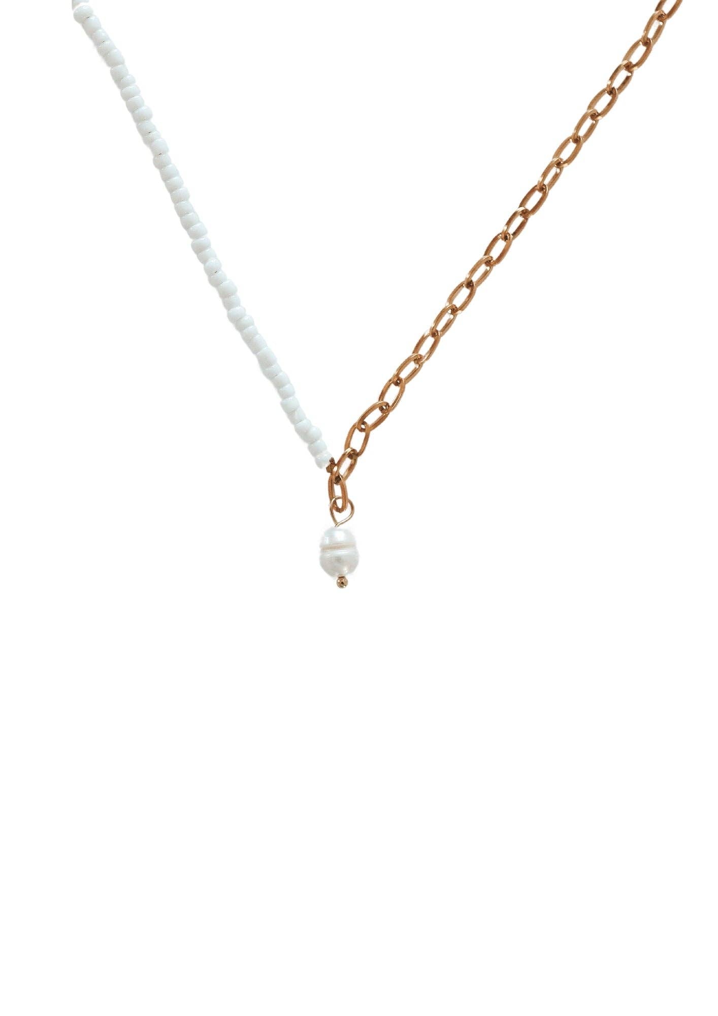 Pura White Necklace